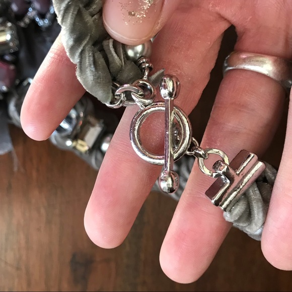 Vintage Beautiful Bling Blue Statment Necklace - Picture 4 of 5